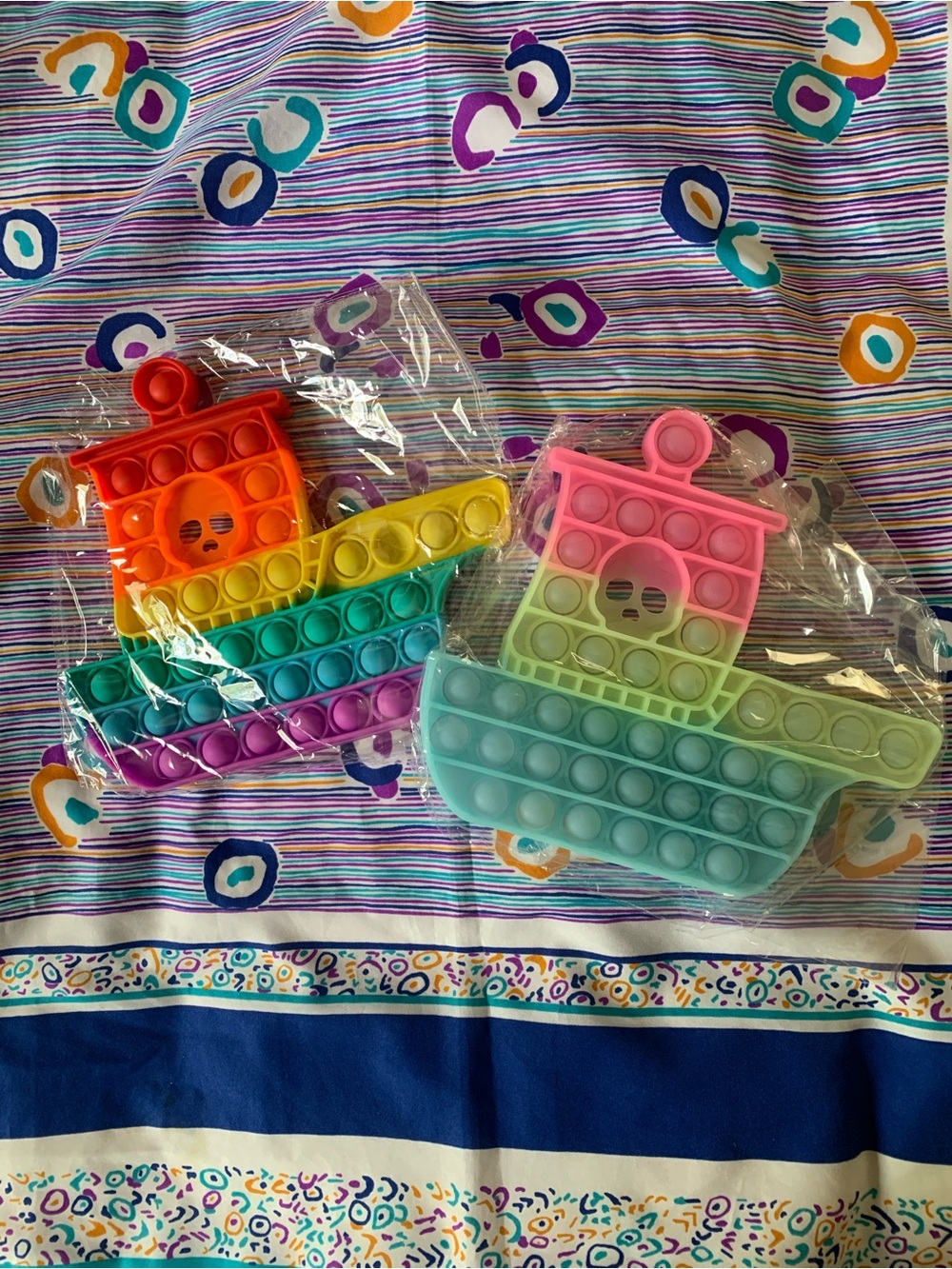 Kids Silicone Pop-It Boat Fidget Toy - Rainbow and Pastel